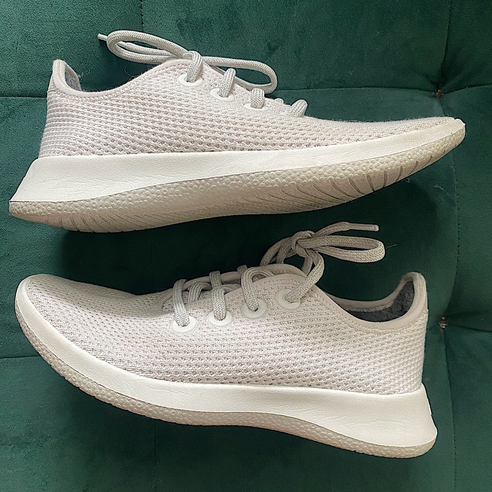 Allbirds White Tree Runners Women’s Size 6